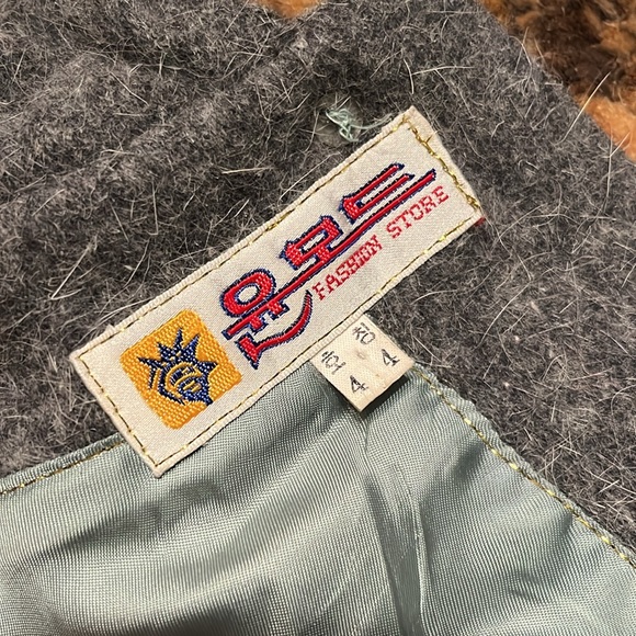 Vintage gray wool blouse - fully lined. Size 4 - Picture 7 of 12